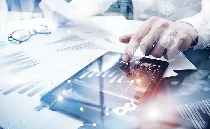 大数据时代的会计、审计发展走向分析论文