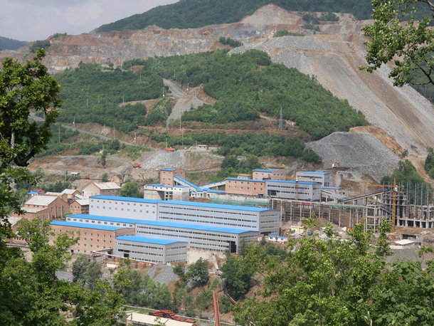 金矿矿山规划设计的优化方法论文