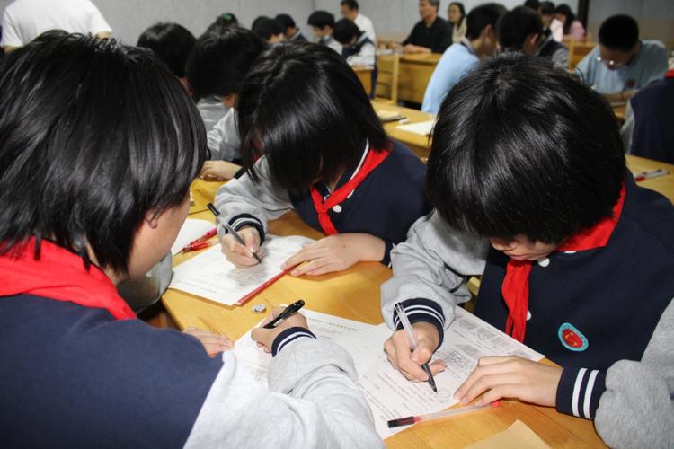 基于新课标的初中生活化地理实践作业设计研究论文
