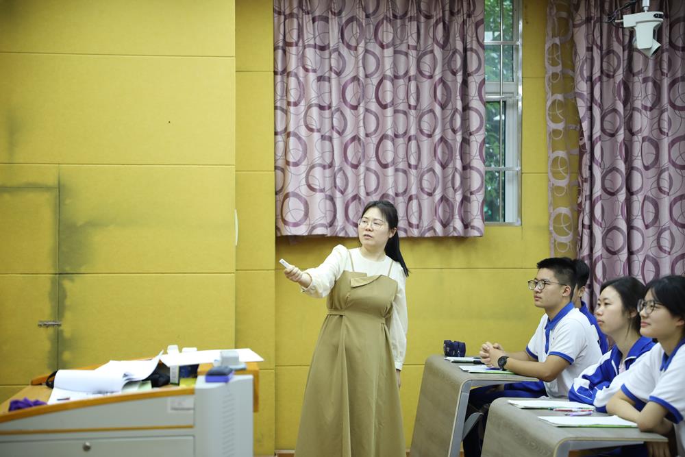 聚焦思维品质的高中英语应用文教学探索——以 2023 年全国 I 卷应用文写作为例论文