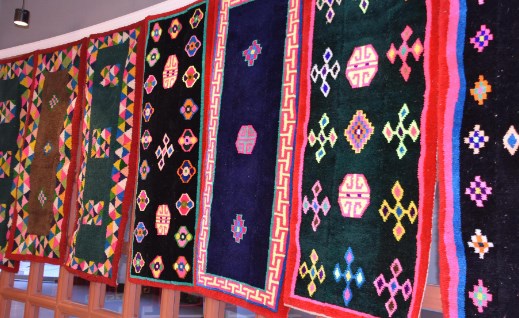 纳林地毯的地域文化特征论文