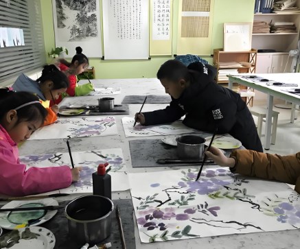 初中的国画“课徒”教学模式论文